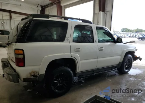 2005 Chevrolet Tahoe K1500 z USA, uszkodzony, nr VIN 1GNEK13T05R162751